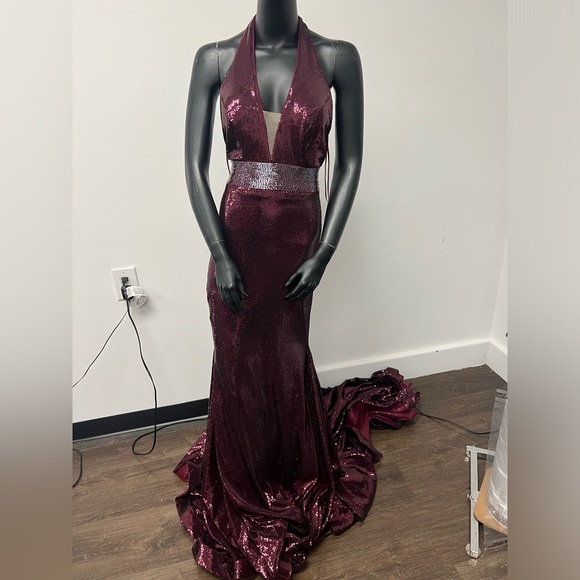 Jovani Dresses & Skirts - Jovani Size 4 Burgundy Halter Beaded V Neck Mermaid Long Dress